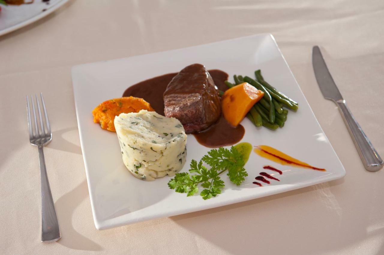 Ngala Lodge Fajara Екстер'єр фото