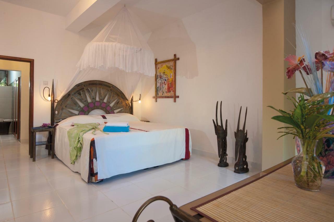 Ngala Lodge Fajara Екстер'єр фото